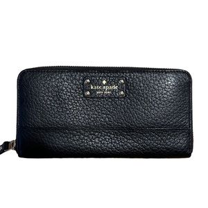 Kate spade wallet in good used condition.